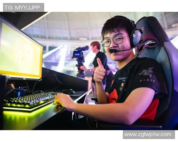 《聚焦电竞赛事热潮 揭秘职业选手训练与比赛背后的不为人知的故事》