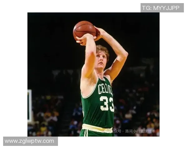 拉里·伯德的传奇生涯与篮球智慧解析