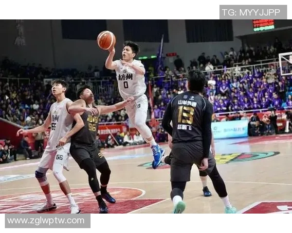 浙江队鏖战强敌激燃赛场巅峰对决尽显青春拼搏风采